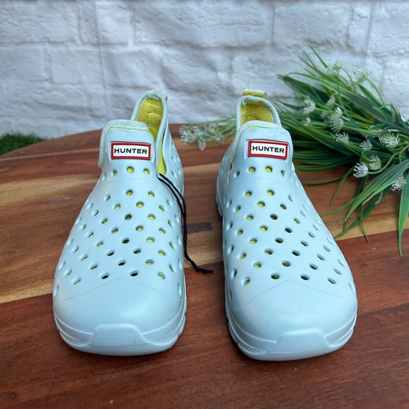 Hunter Original Lightweight
Outdoor Shoe with Ventilating...
Size US B3 G4 - Picture 7 of 16